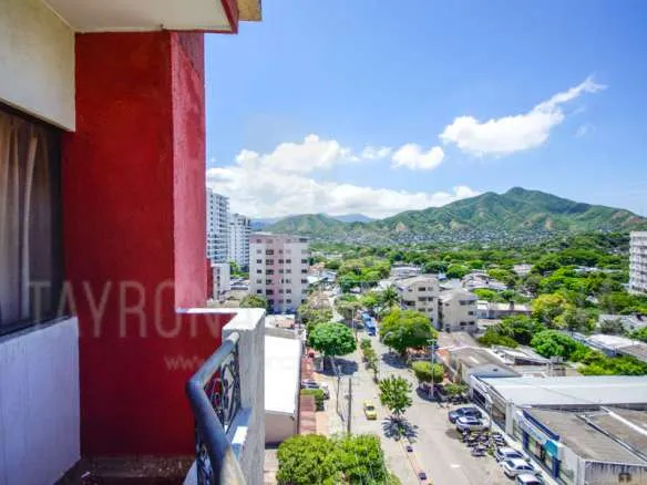 Apartamento sobre Avenida principal Bavaria, Santa Marta
