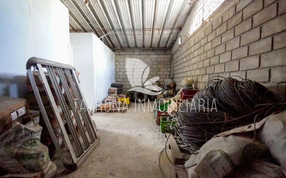 Venta de bodega con oficina, Rodadero, Santa Marta