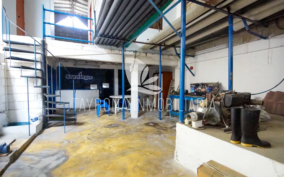 Venta de bodega con oficina, Rodadero, Santa Marta