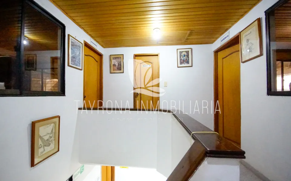 Venta de bodega con oficina, Rodadero, Santa Marta