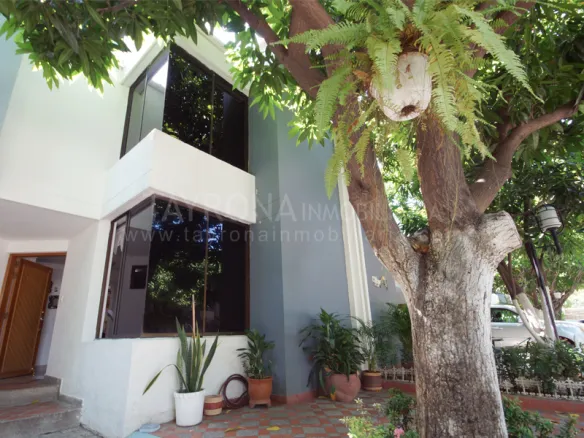 Casa en venta en Av del Libertador, Santa Marta