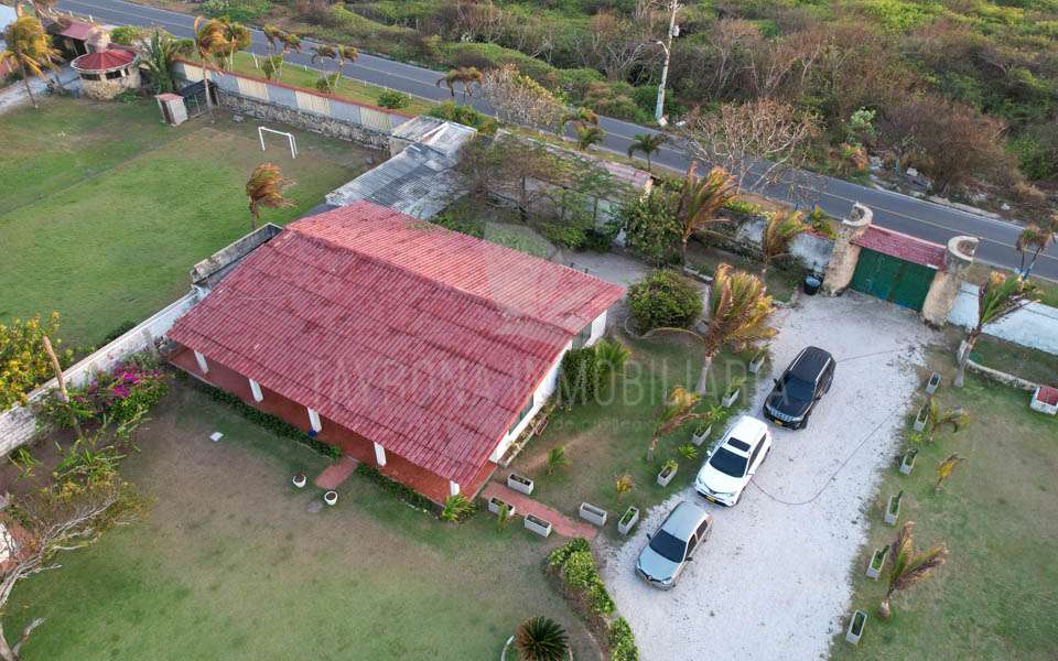 Casa y lote en Salgar, Barranquilla