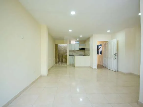 Casa en El Rodadero con apartamentos independientes en Santa Marta