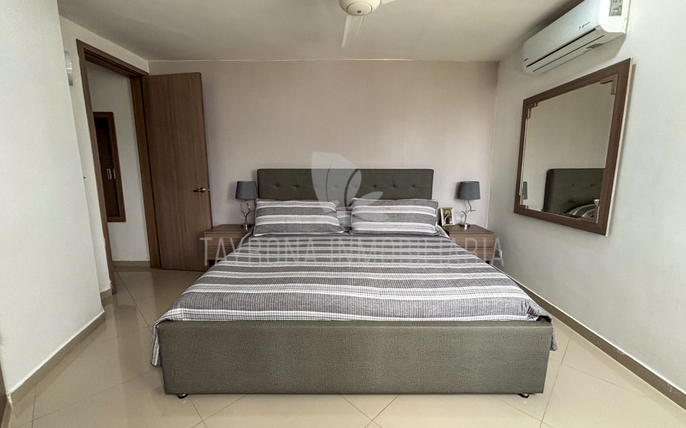 Apartamento en venta frente al mar – Primera línea de playa Santa Marta