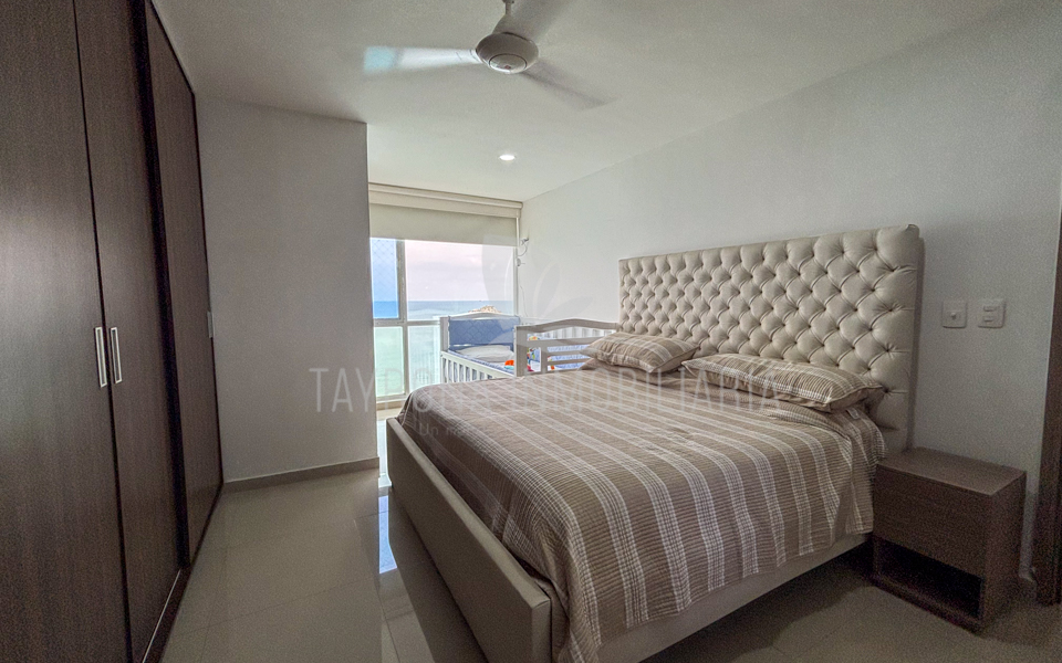 Apartamento en venta frente al mar – Primera línea de playa Santa Marta