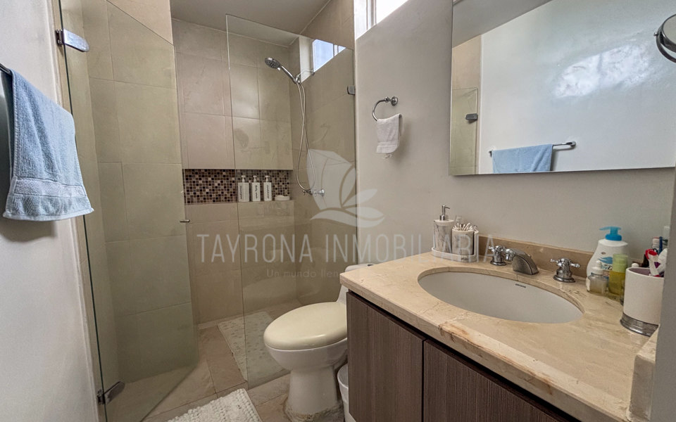 Apartamento en venta frente al mar – Primera línea de playa Santa Marta