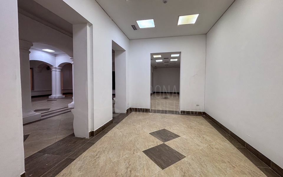 Local comercial en el centro de Santa Marta en arriendo