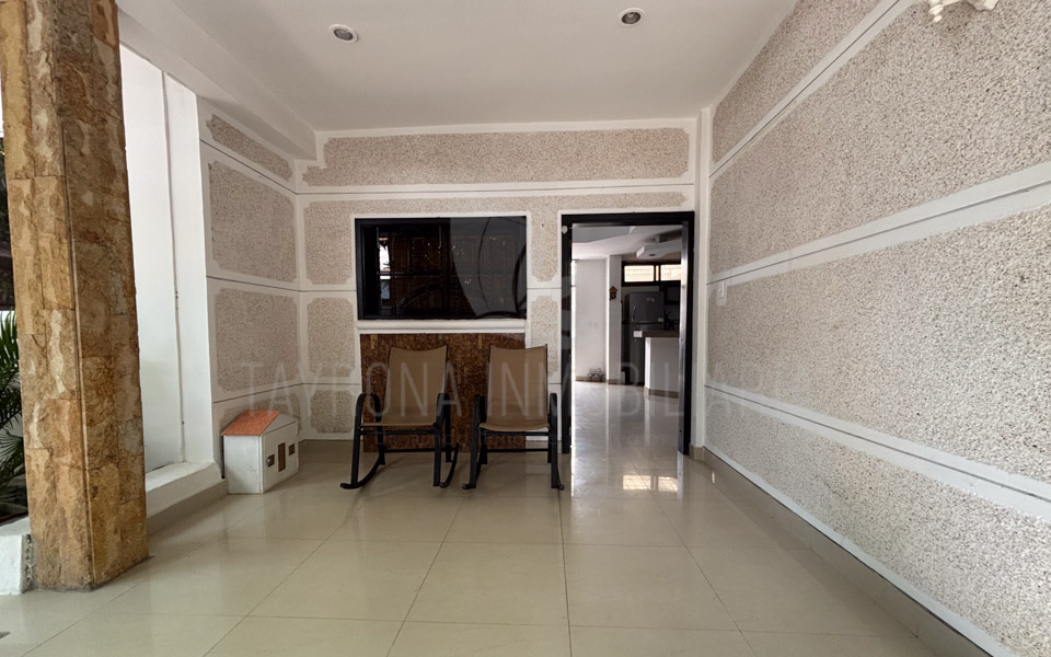 Cabaña en venta frente al mar en Playa Salguero