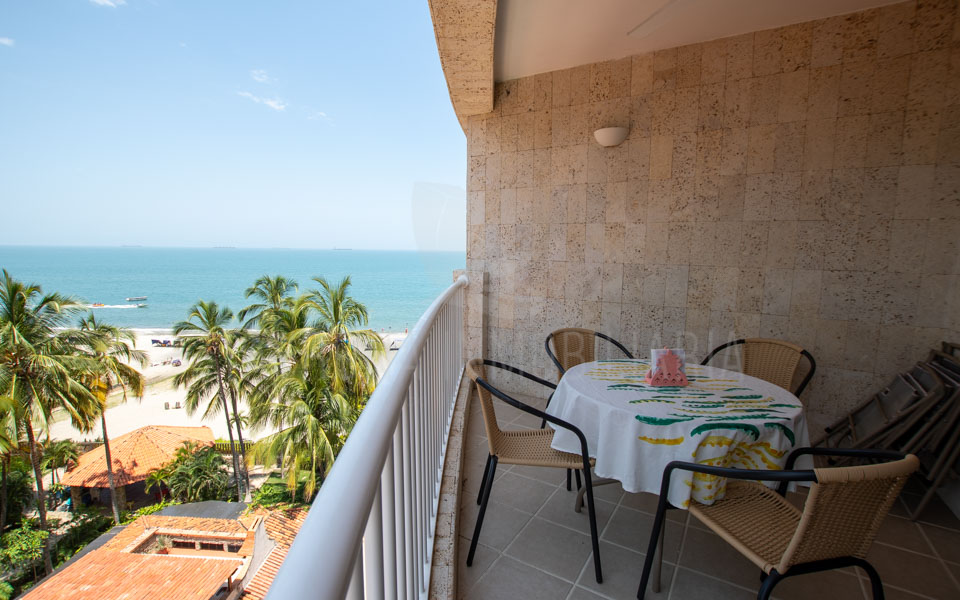 Apartaestudio en arriendo en Primera linea de playa