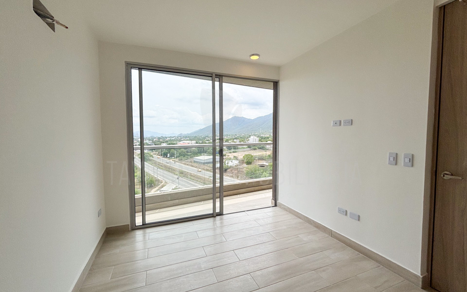 Apartaestudio en venta en Santa Marta con balcón y piscina infinita