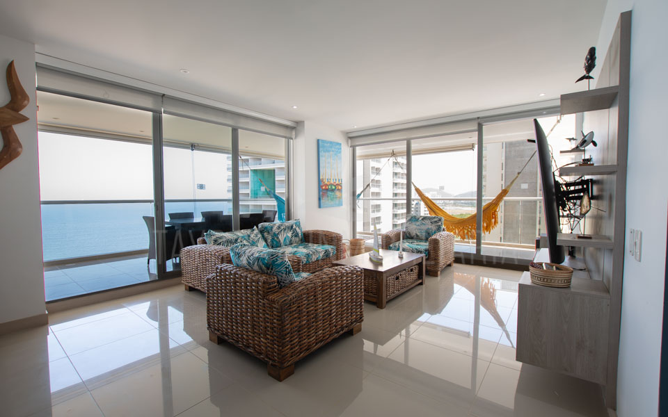 Apartamento frente al mar en arriendo en Bello Horizonte