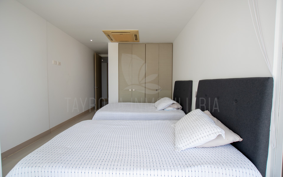 Apartamento frente al mar en arriendo en Bello Horizonte