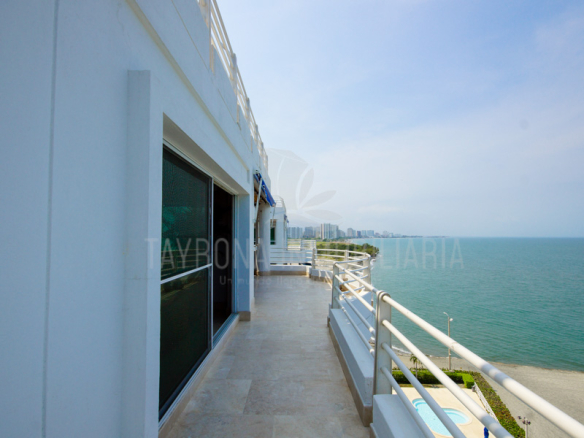 Apartamento frente al mar en venta en Pozos Colorados