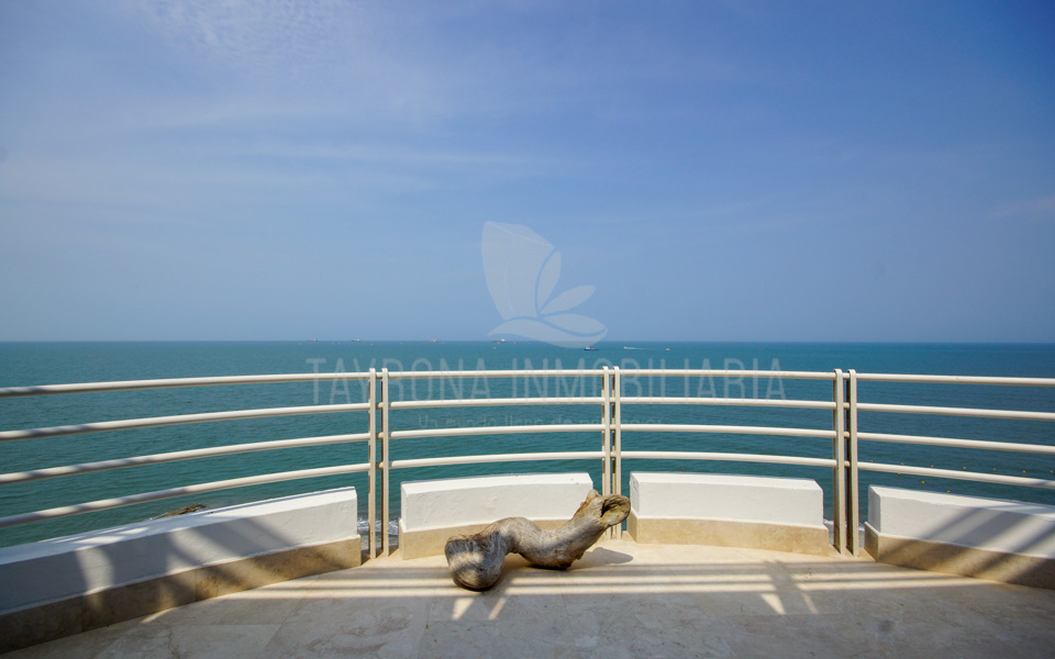 Apartamento frente al mar en venta en Pozos Colorados