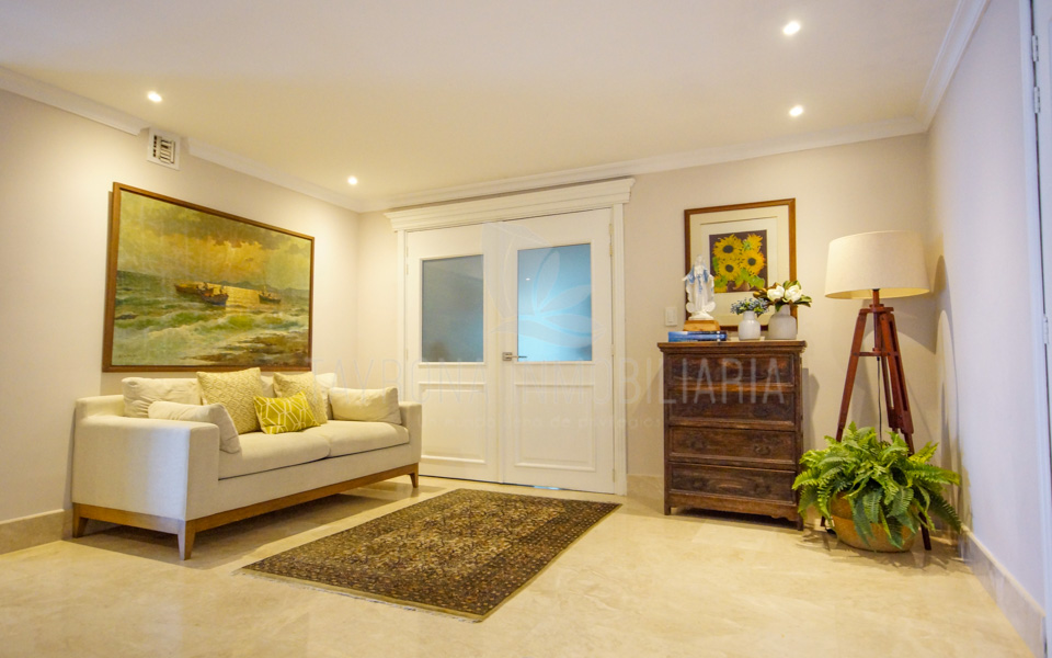 Apartamento frente al mar en venta en Pozos Colorados