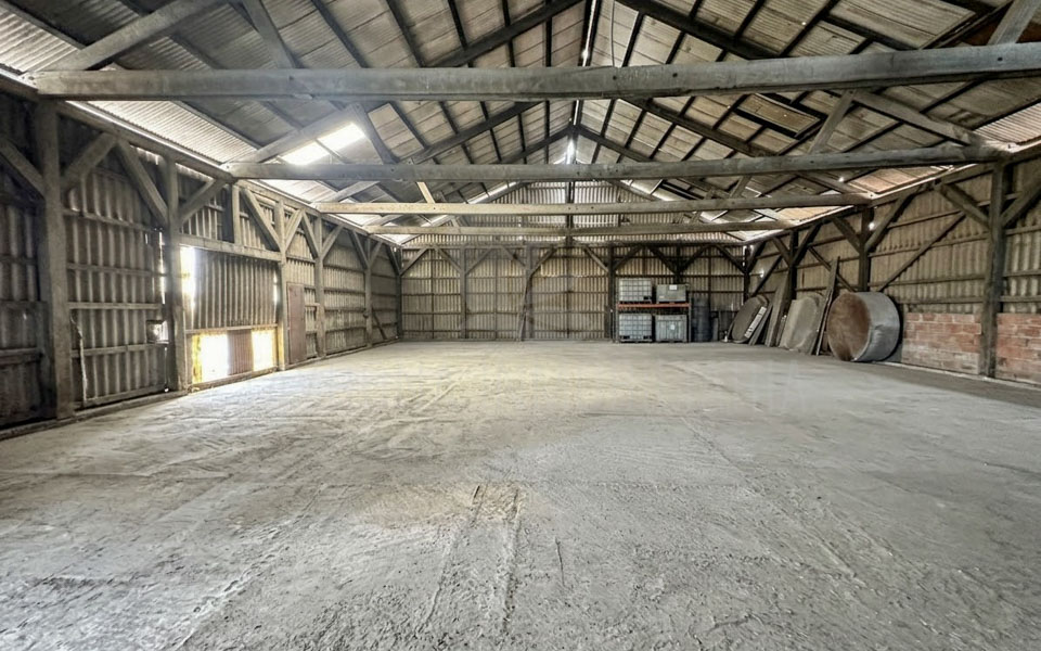 Bodega industrial en venta sobre la Vía 40