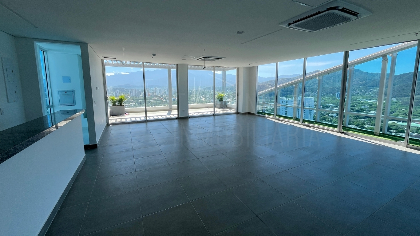 Apartasuite amoblada en venta en Bellavista, Santa Marta