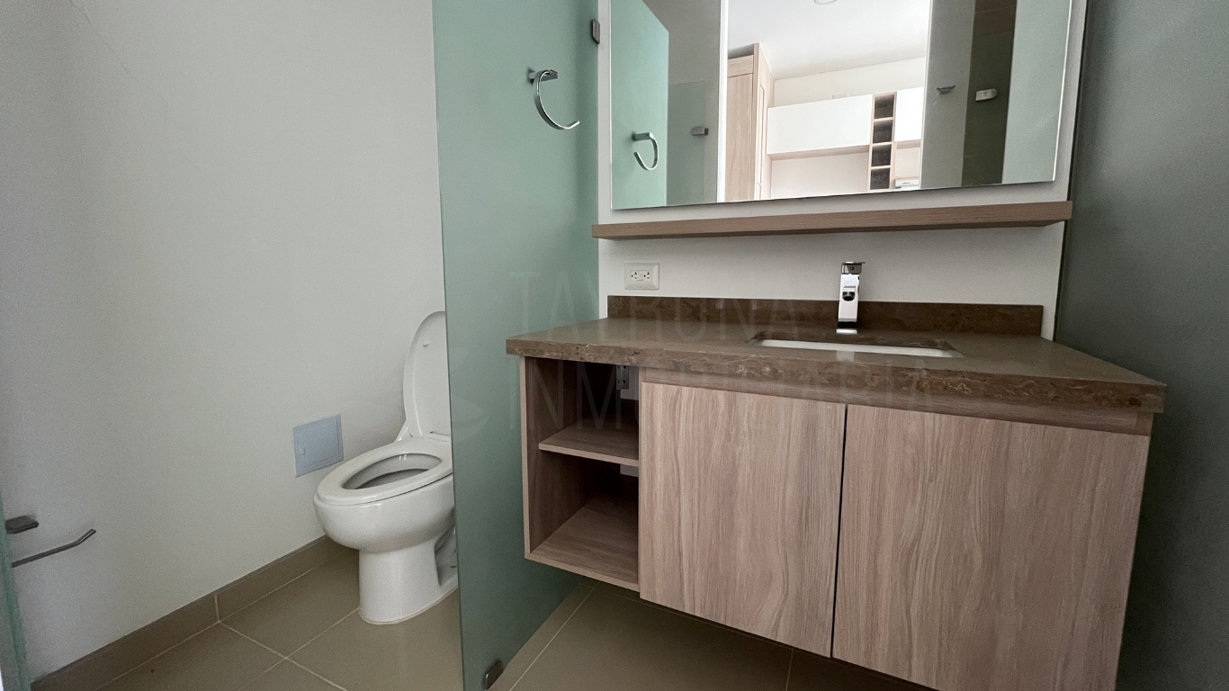 Apartasuite en venta en Playa Salguero, Santa Marta