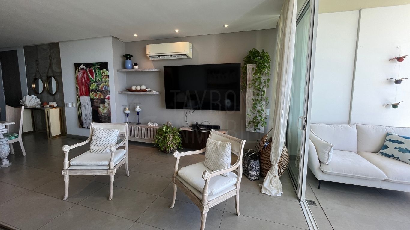 Apartamento amoblado frente al mar en Bello Horizonte