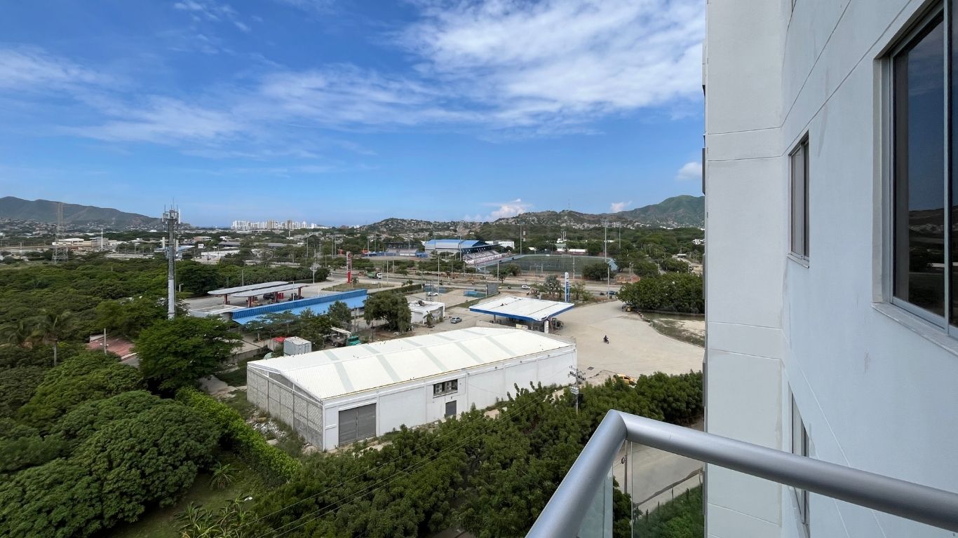 Apartamento amoblado de tres habitaciones