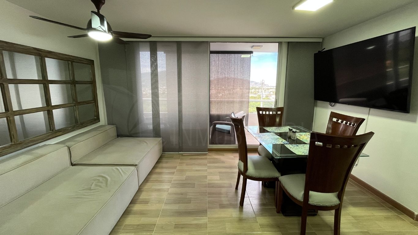 Apartamento amoblado de tres habitaciones