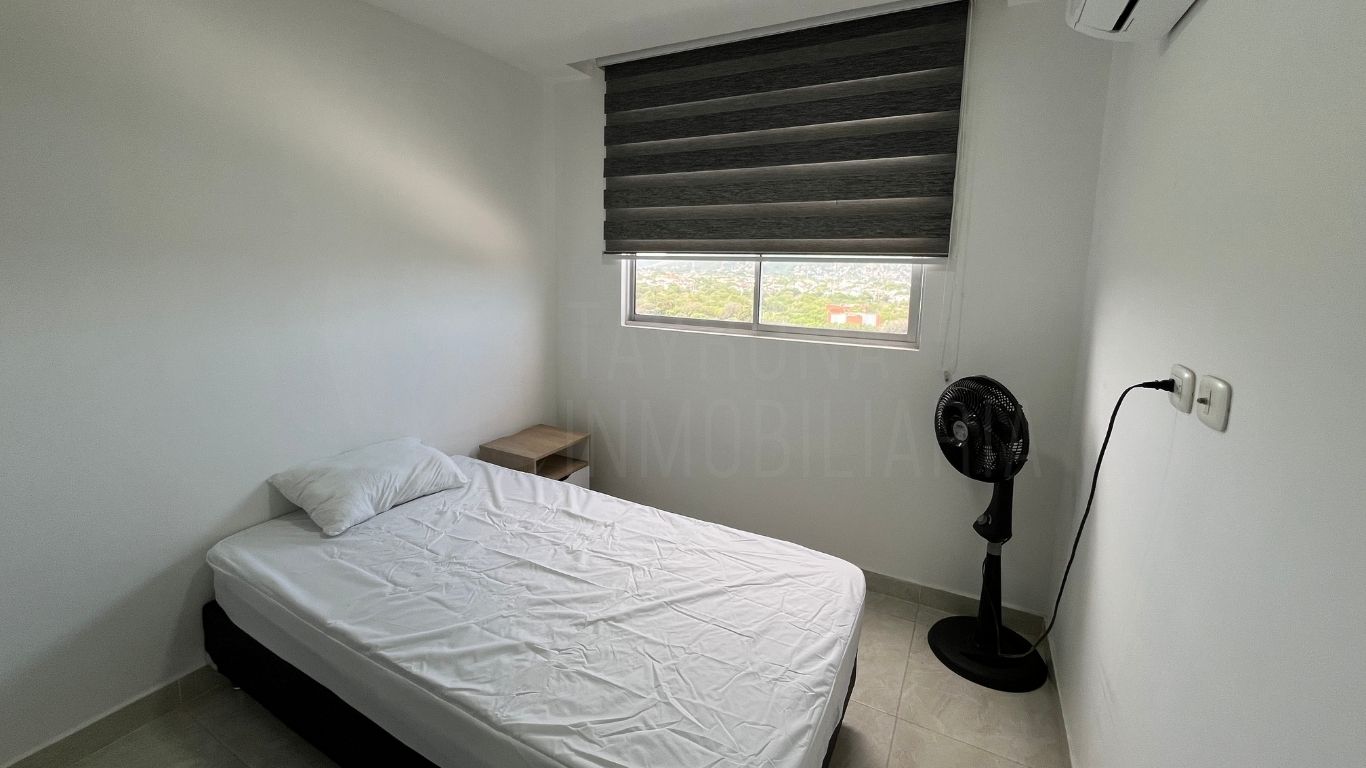 Apartamento amoblado de tres habitaciones
