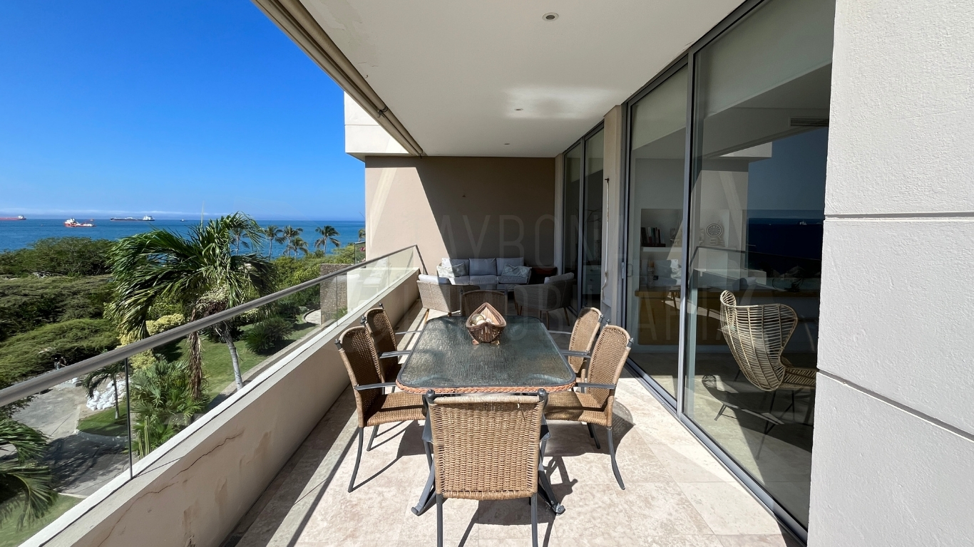 Apartamento frente al mar en venta en Pozos Colorados