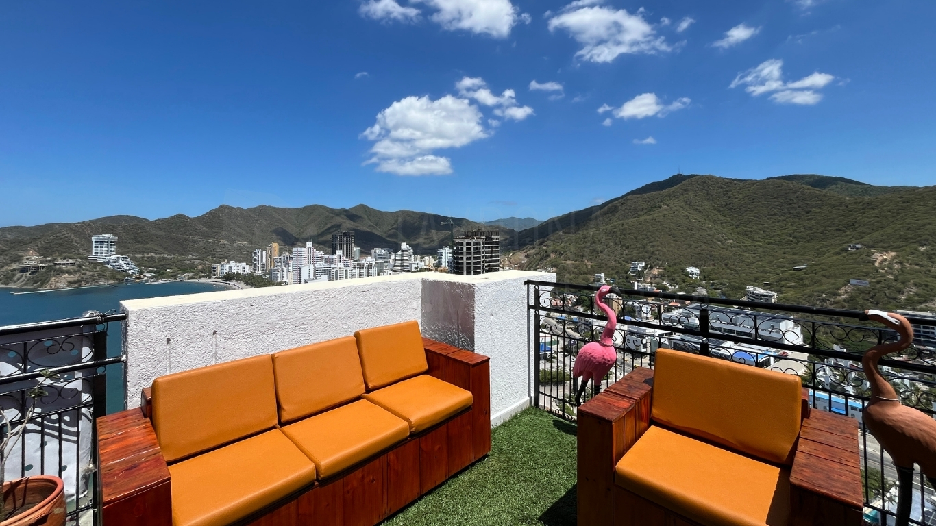 Penthouse dúplex frente al mar en venta en El Rodadero