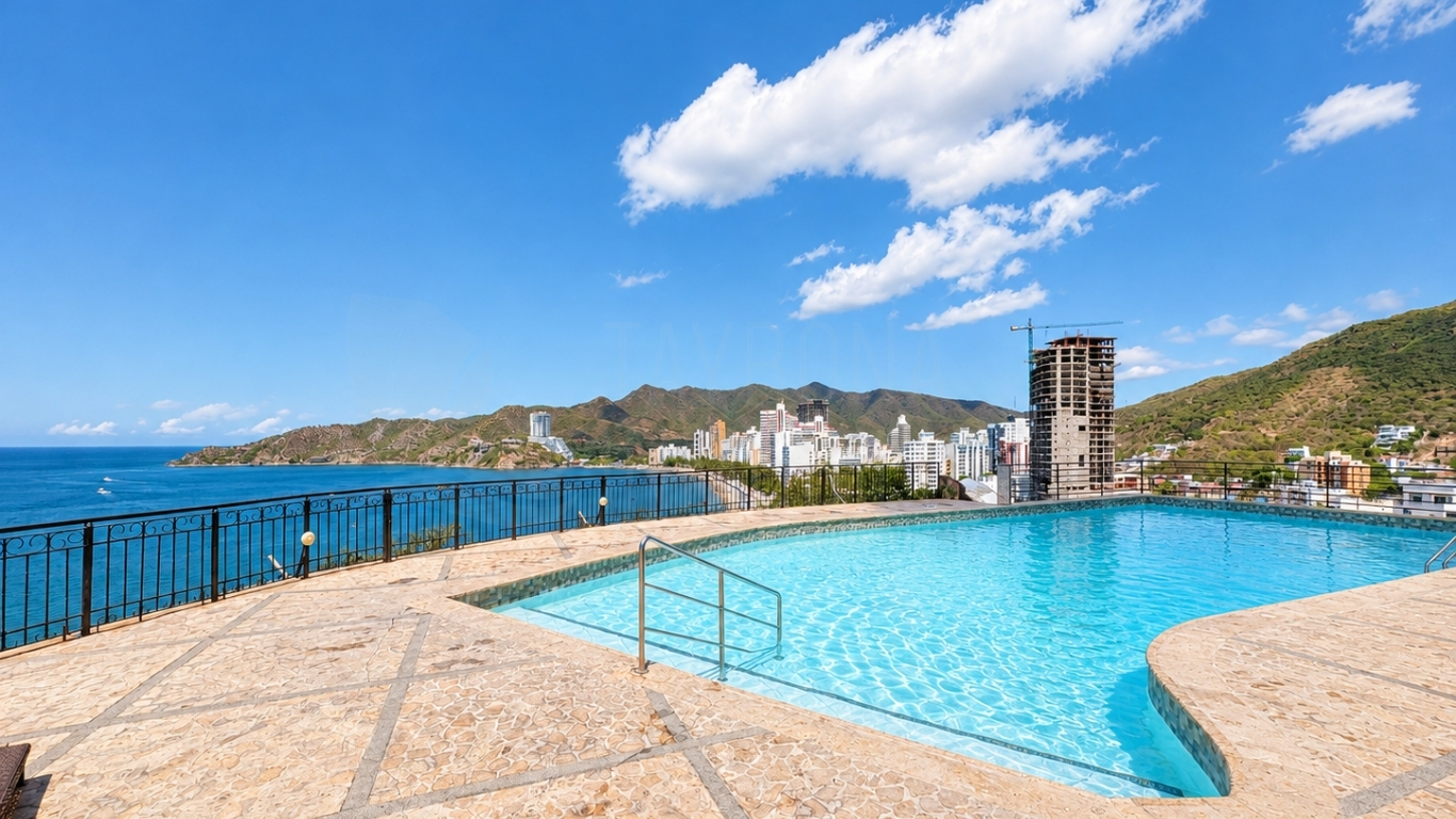 Penthouse dúplex frente al mar en venta en El Rodadero