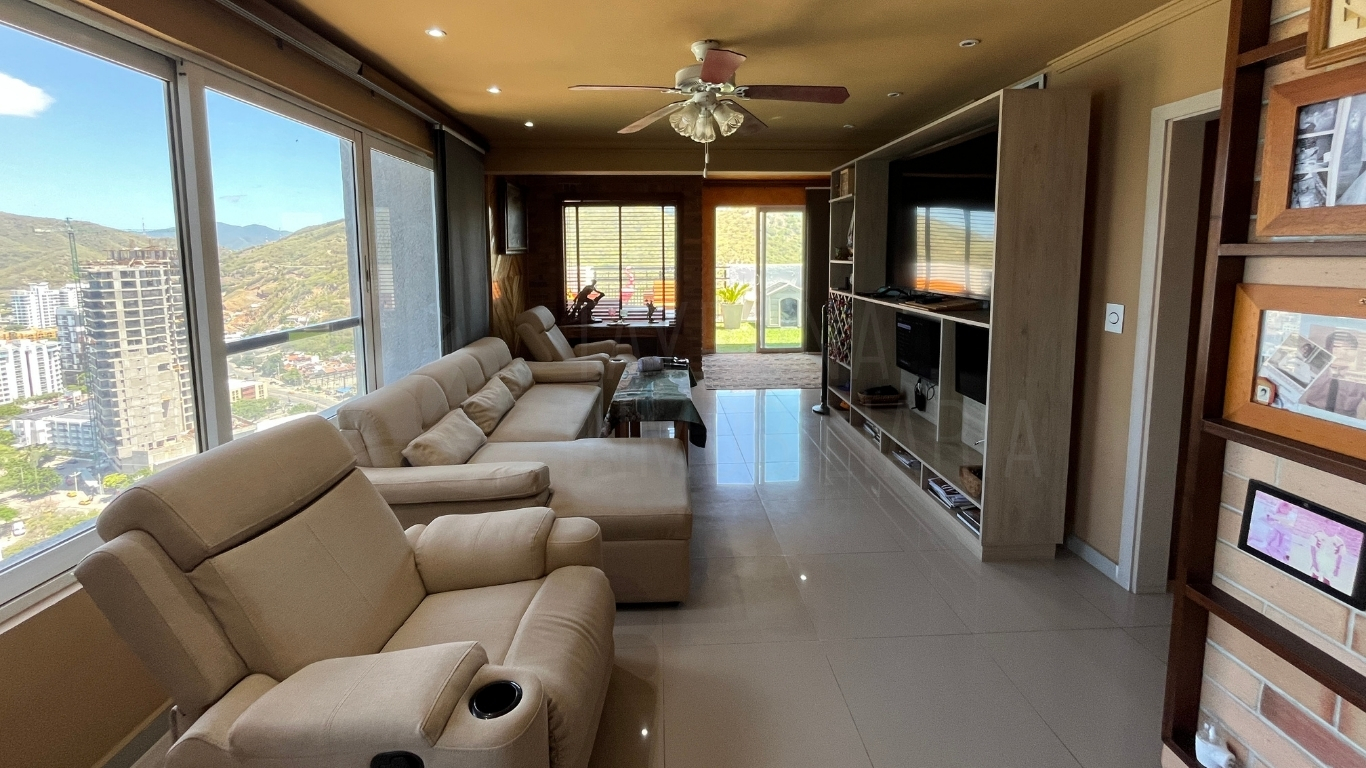 Penthouse dúplex frente al mar en venta en El Rodadero